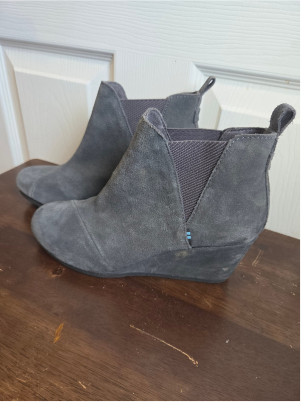 Women's TOMS Grey Suede Wedge Ankle Booties Size 7